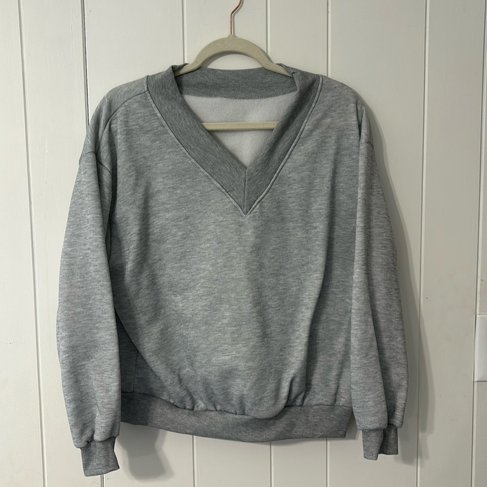 Gray v-neck crewneck